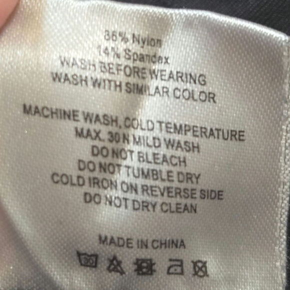 Zyia Black Active One More Rep Padded Sports Bra, Size Small - Picture 6 of 8